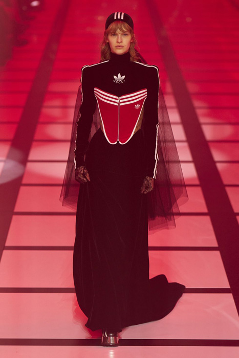 Sonbahar/Kış 2022 Defilelerinden En Önemli Anlar