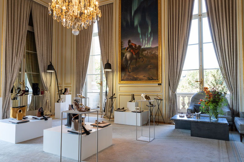 Serena Uziyel'den Paris Işıltısı