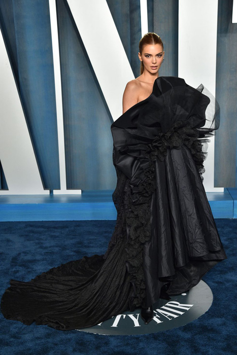 2022 Oscar After Partisinden Kırmızı Halı Görünümleri