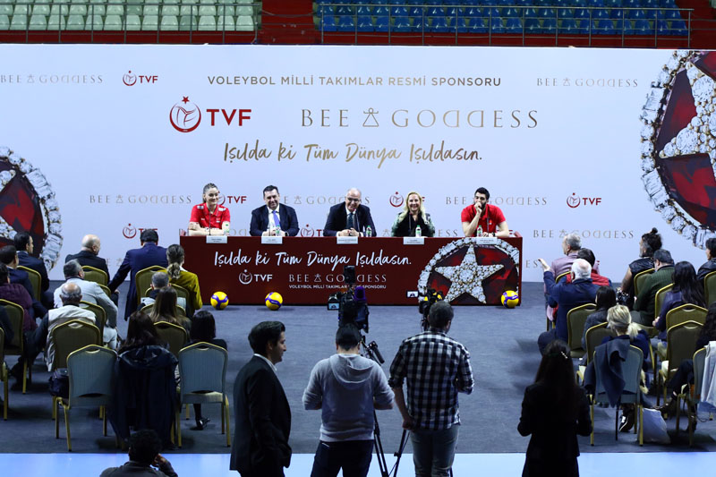 Bee Goddess milli voleybol takımlarının resmi sponsoru oldu