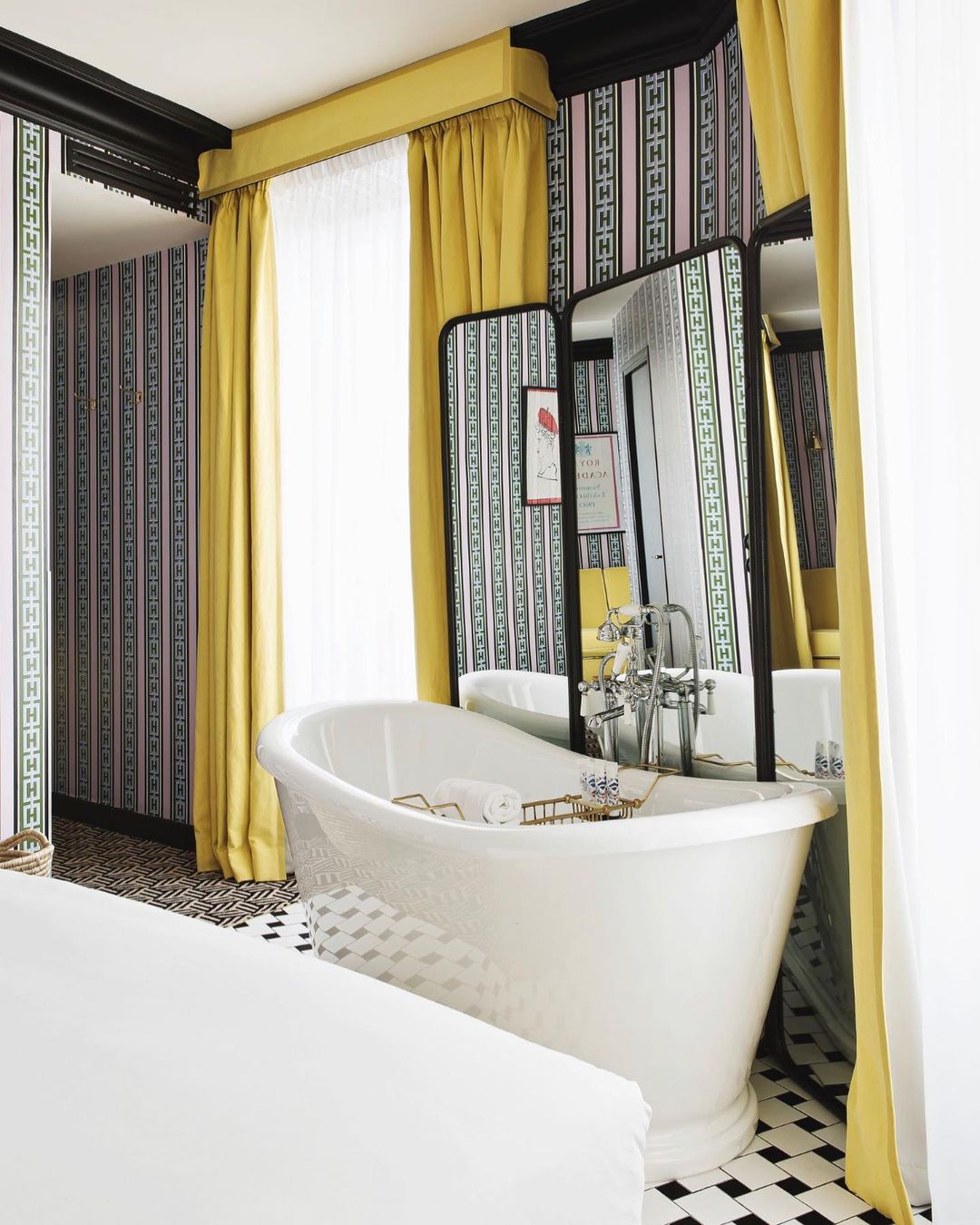 Maksimalist Dekorasyon İlhamı: Hotel Les Deux Gares