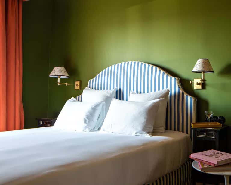 Maksimalist Dekorasyon İlhamı: Hotel Les Deux Gares