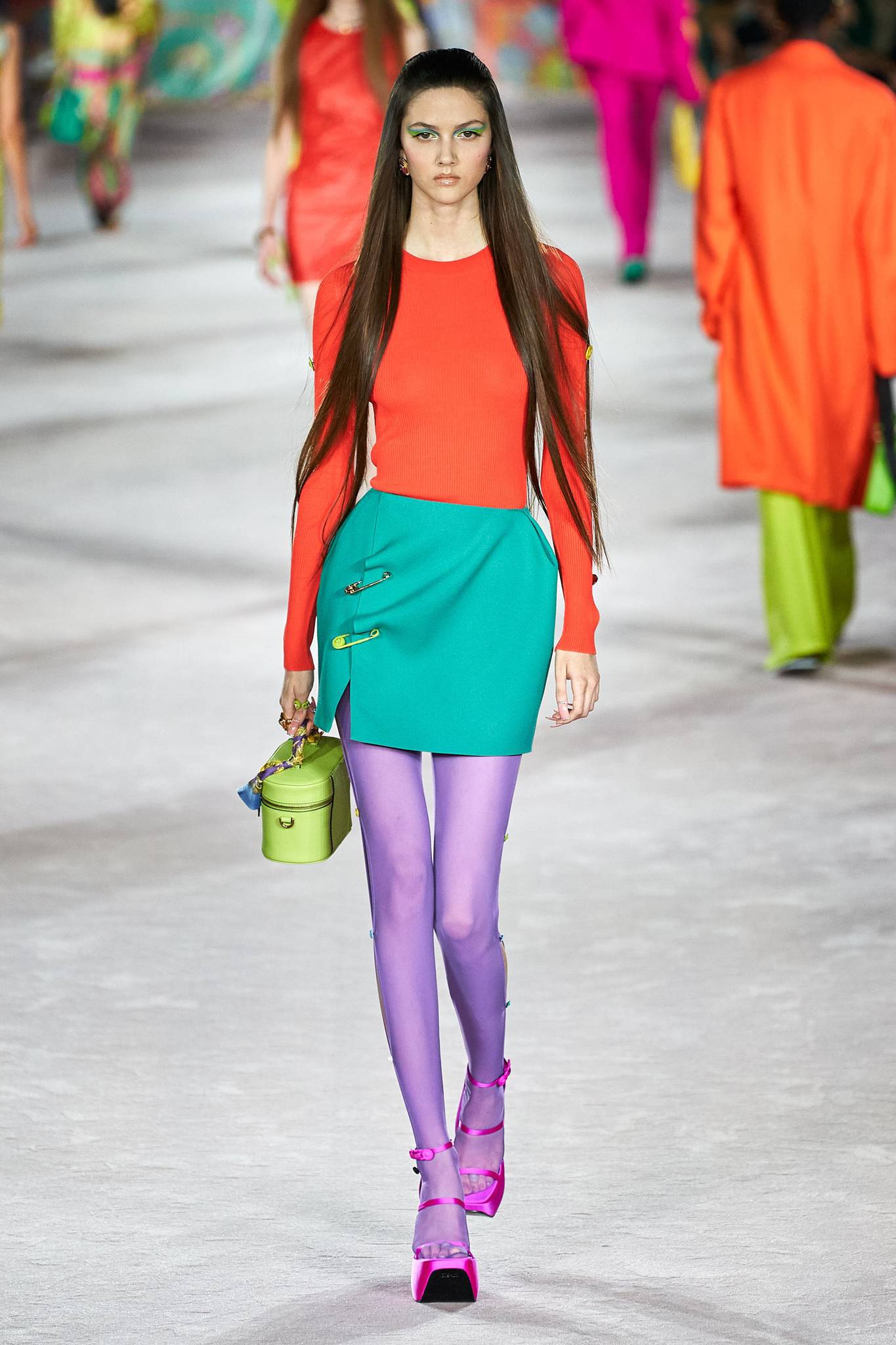 Trend Alarmı: Ultra Renkli Görünümler