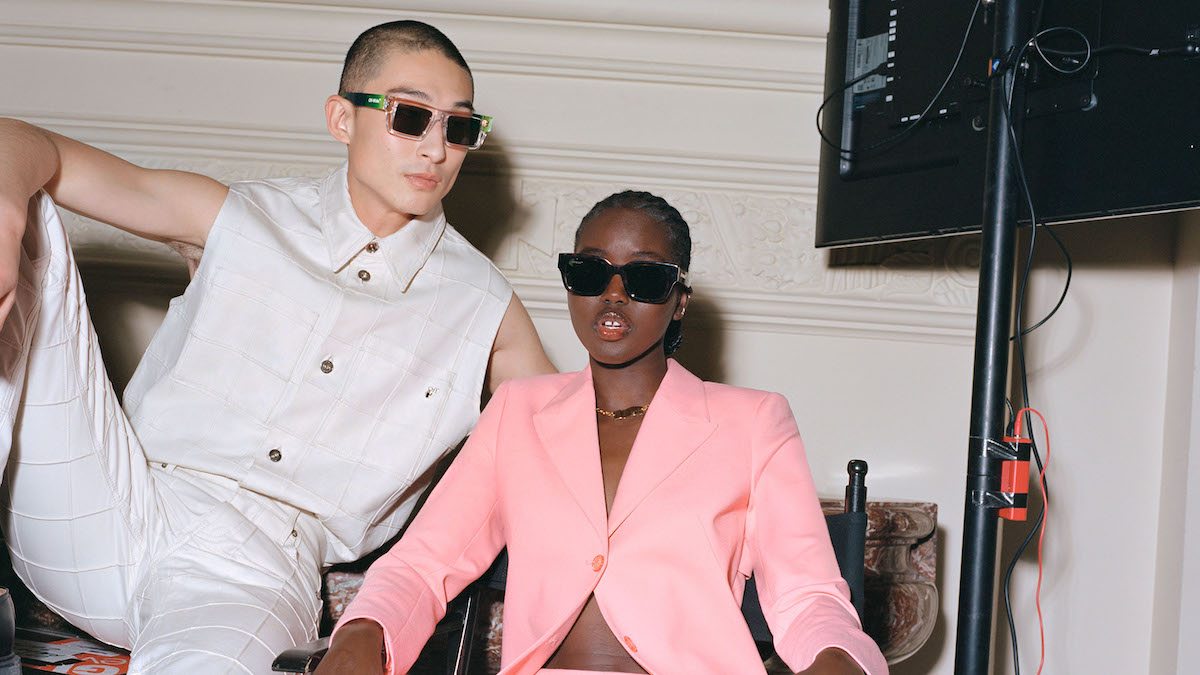Off-White Gözlükler Yazı Selamlıyor