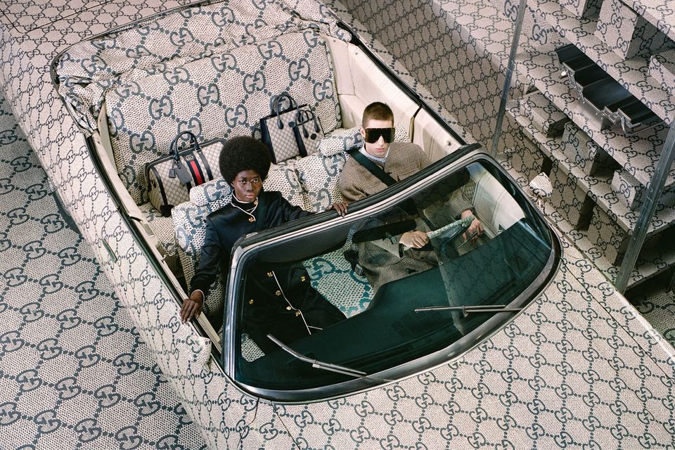 Gucci İle Mavi Rüya