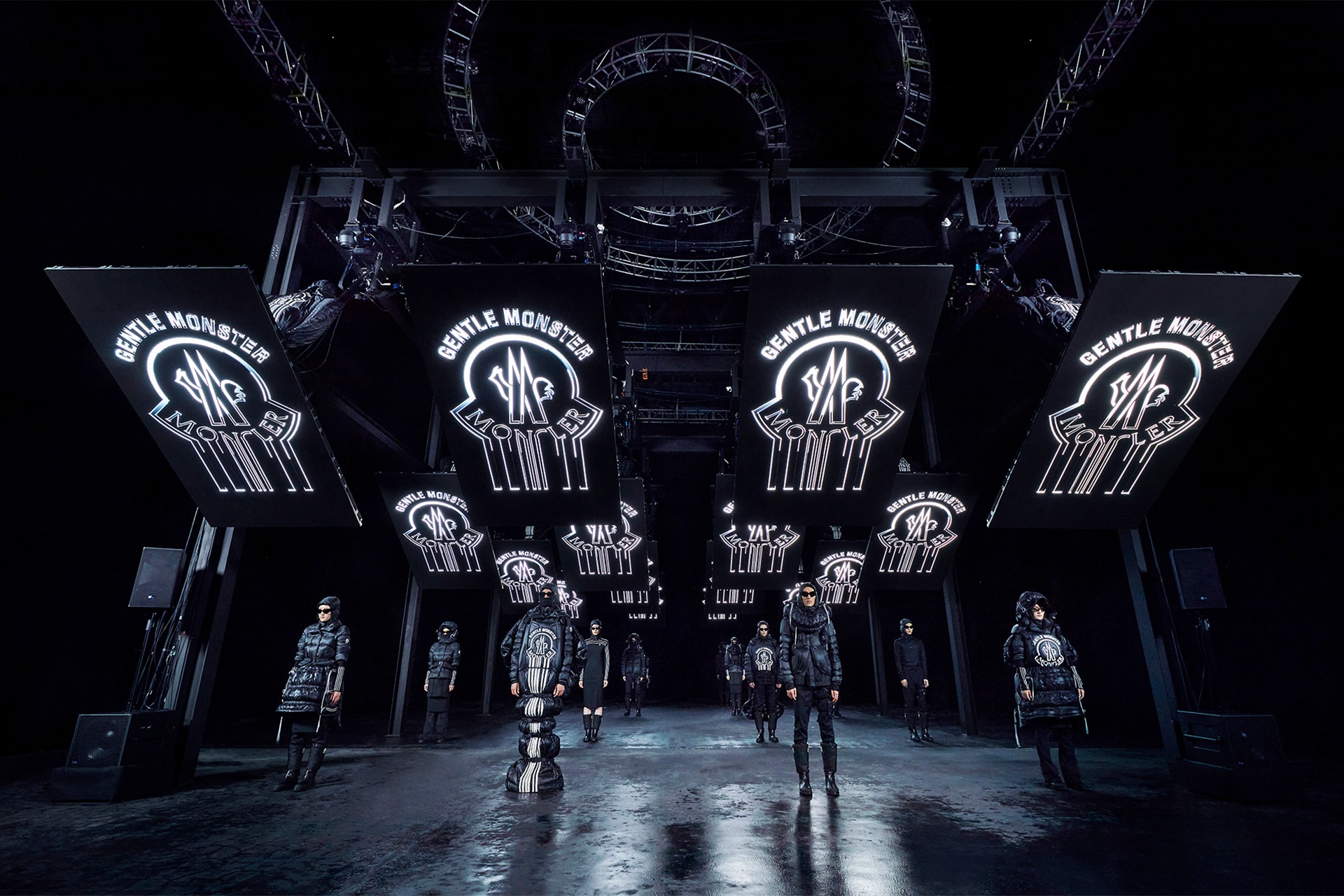 Fütürizm Rüzgarı: Gentle Monster x Moncler