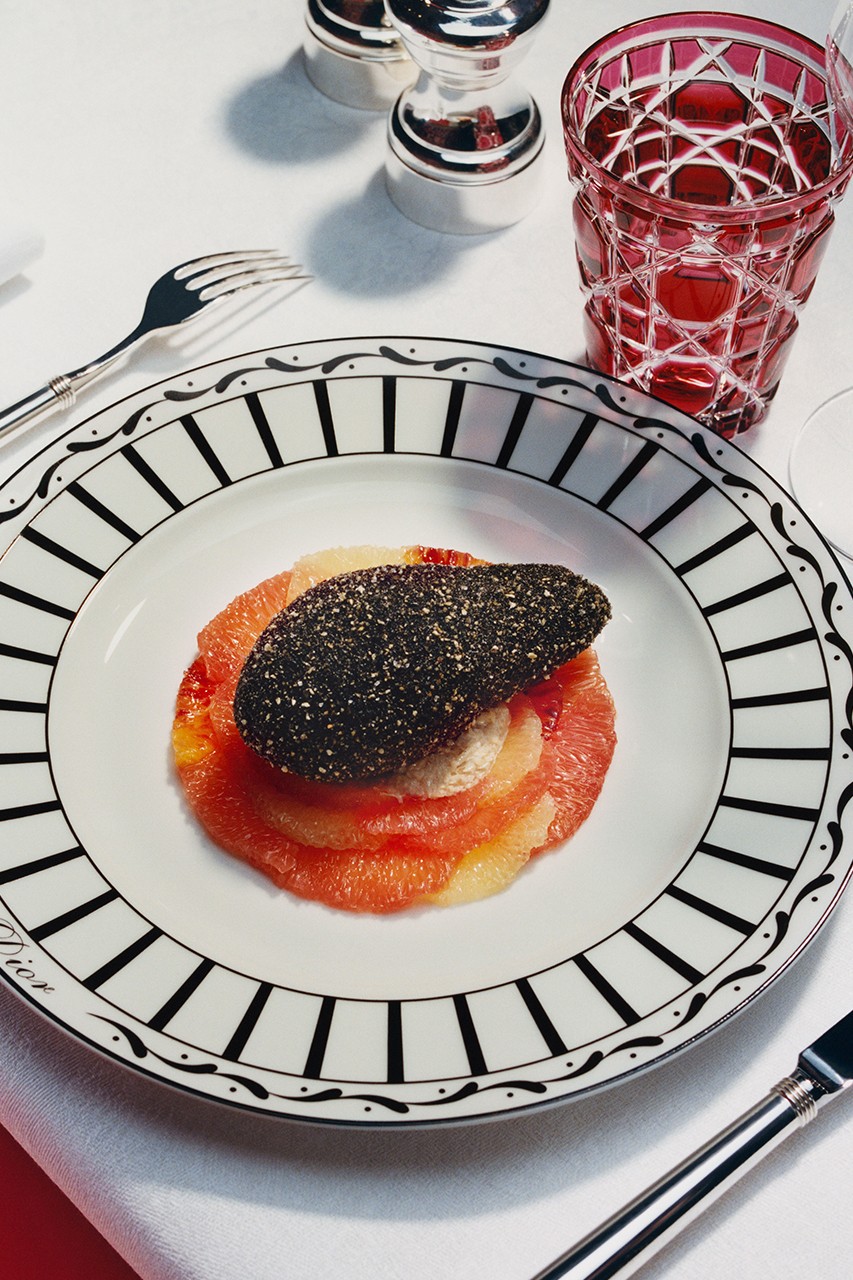 Monsieur Dior Restoranı Paris'te Açıldı