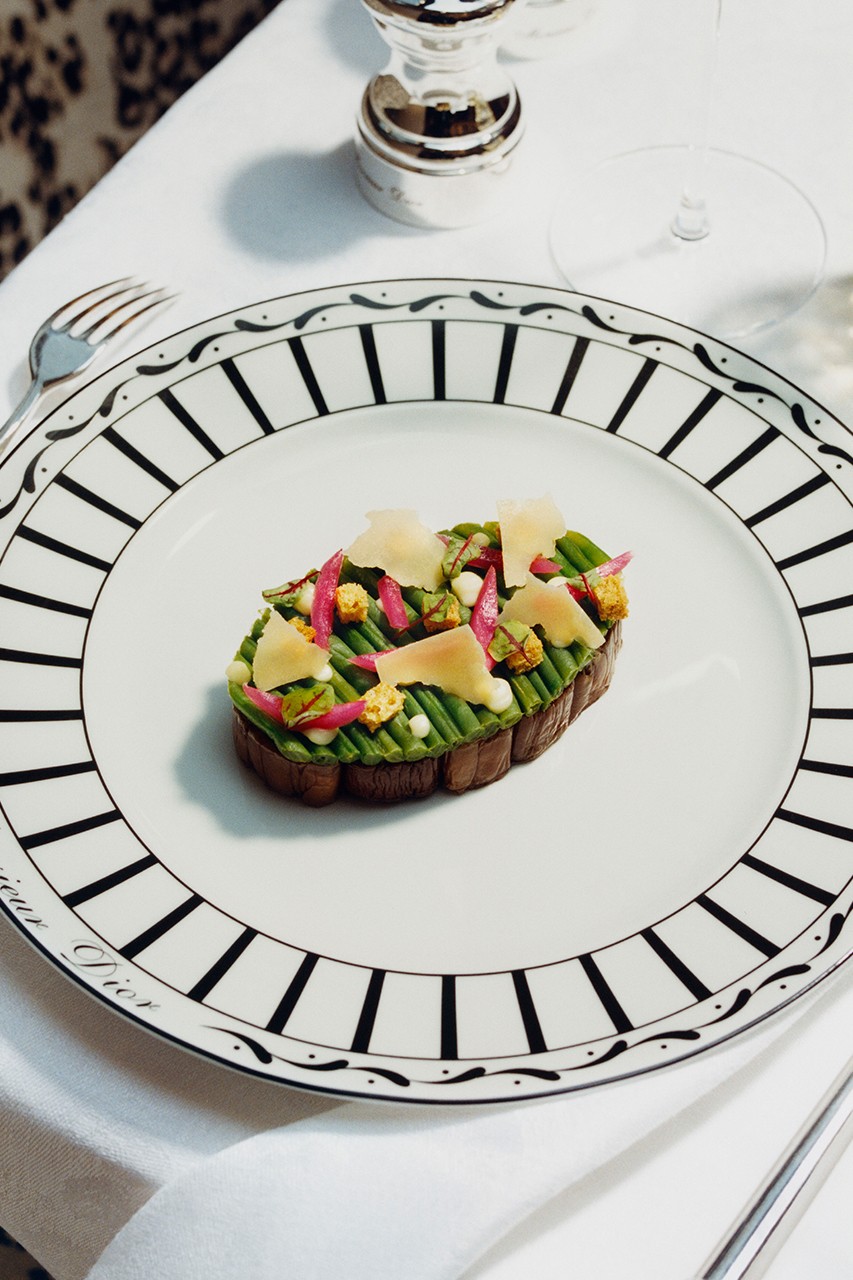 Monsieur Dior Restoranı Paris'te Açıldı