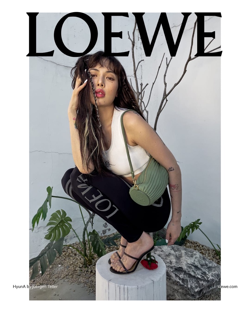 Kaia Gerber'den Loewe Sürprizi