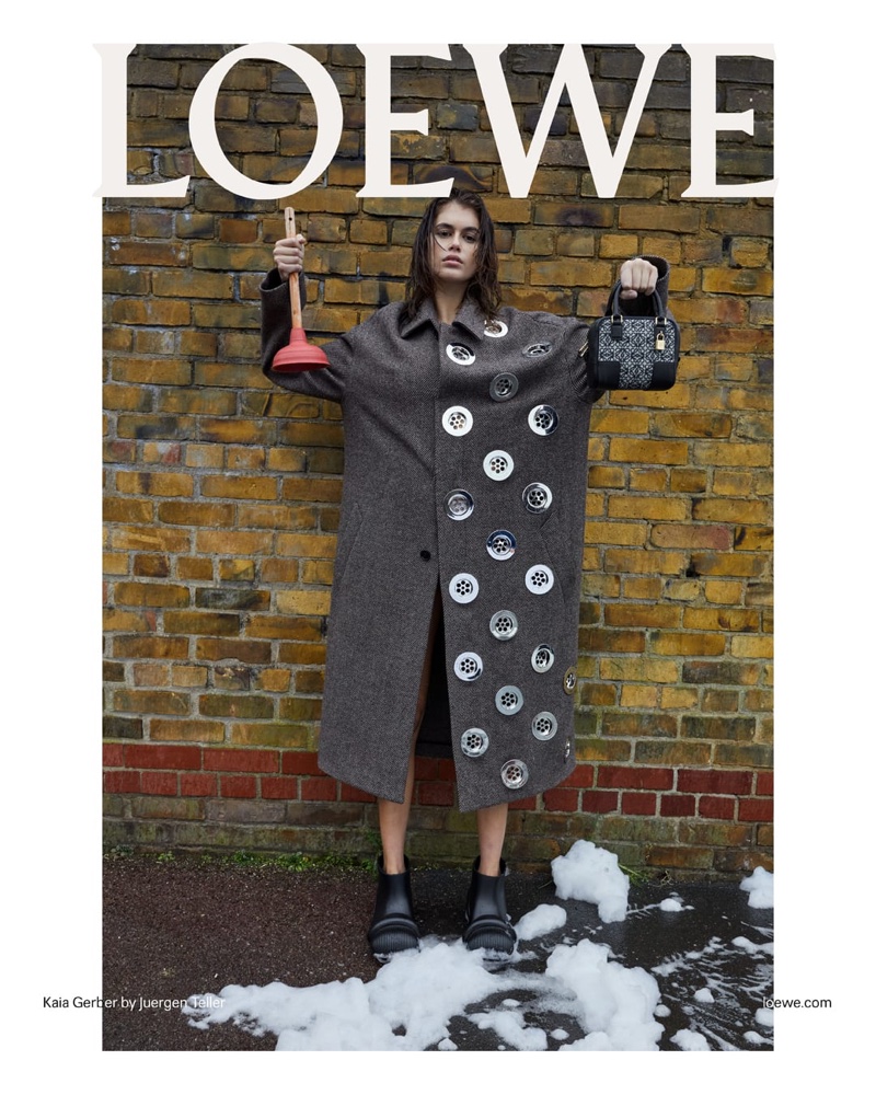 Kaia Gerber'den Loewe Sürprizi