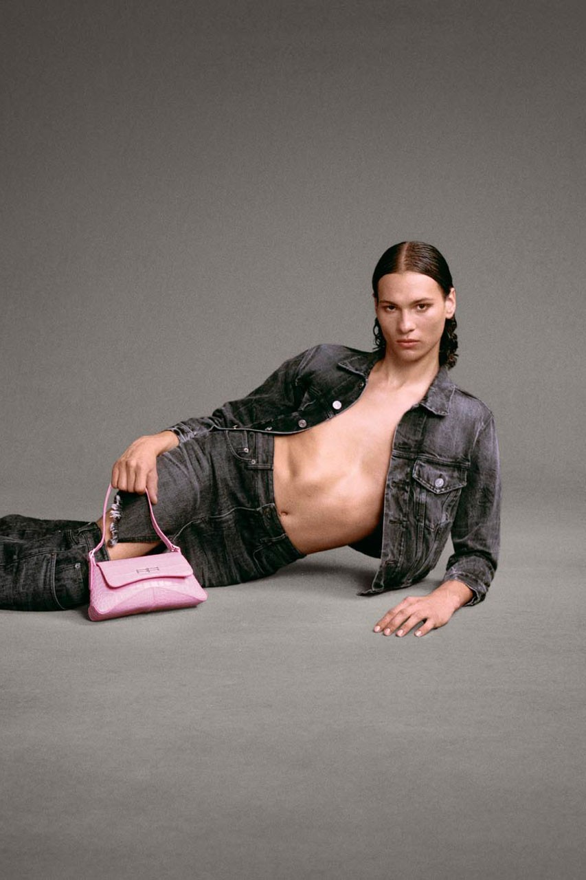 Bella Hadıd Ve Balencıaga Yeniden Bir Arada