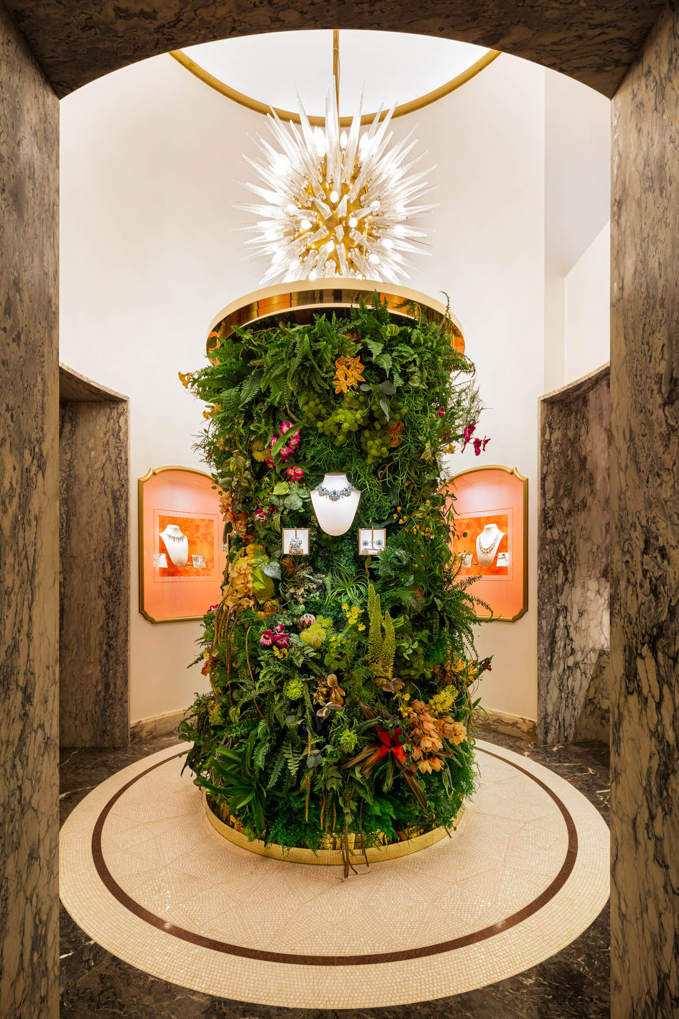 Bulgarı Eden The Garden Of The Wonders