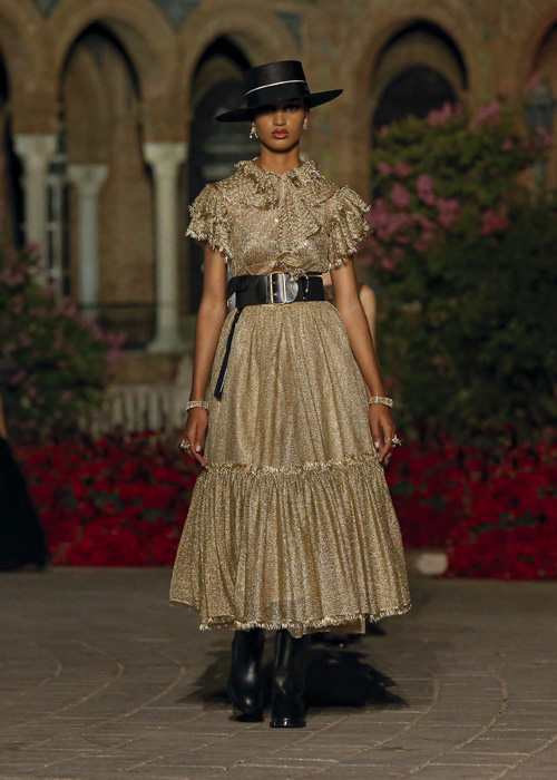 Dior Cruise 2023: Şiirsel Bir İspanyol Şovu