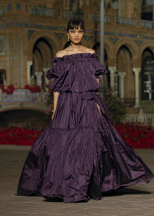 Dior Cruise 2023: Şiirsel Bir İspanyol Şovu