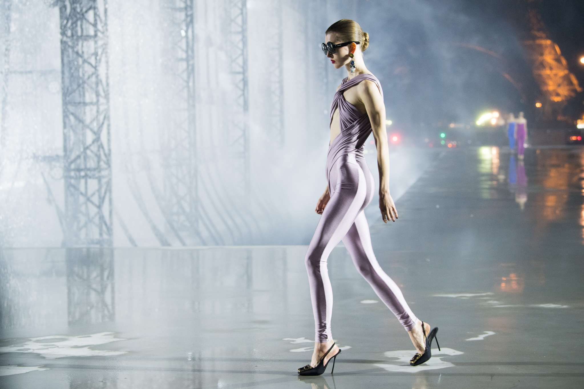 Saint Laurent İle Yazın Favori Tulumları