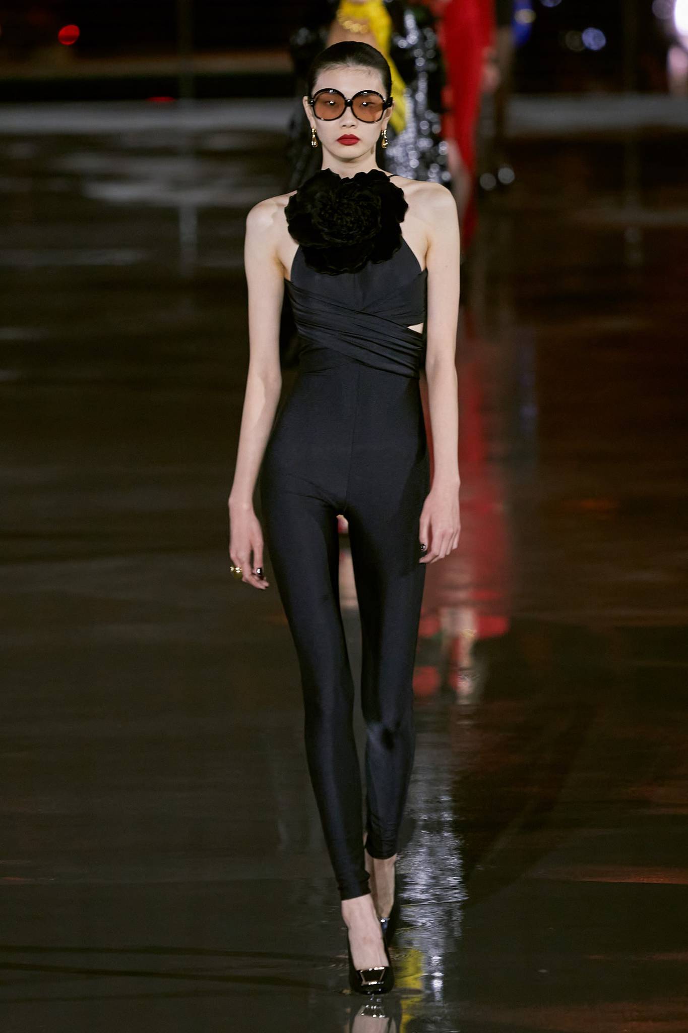 Saint Laurent İle Yazın Favori Tulumları