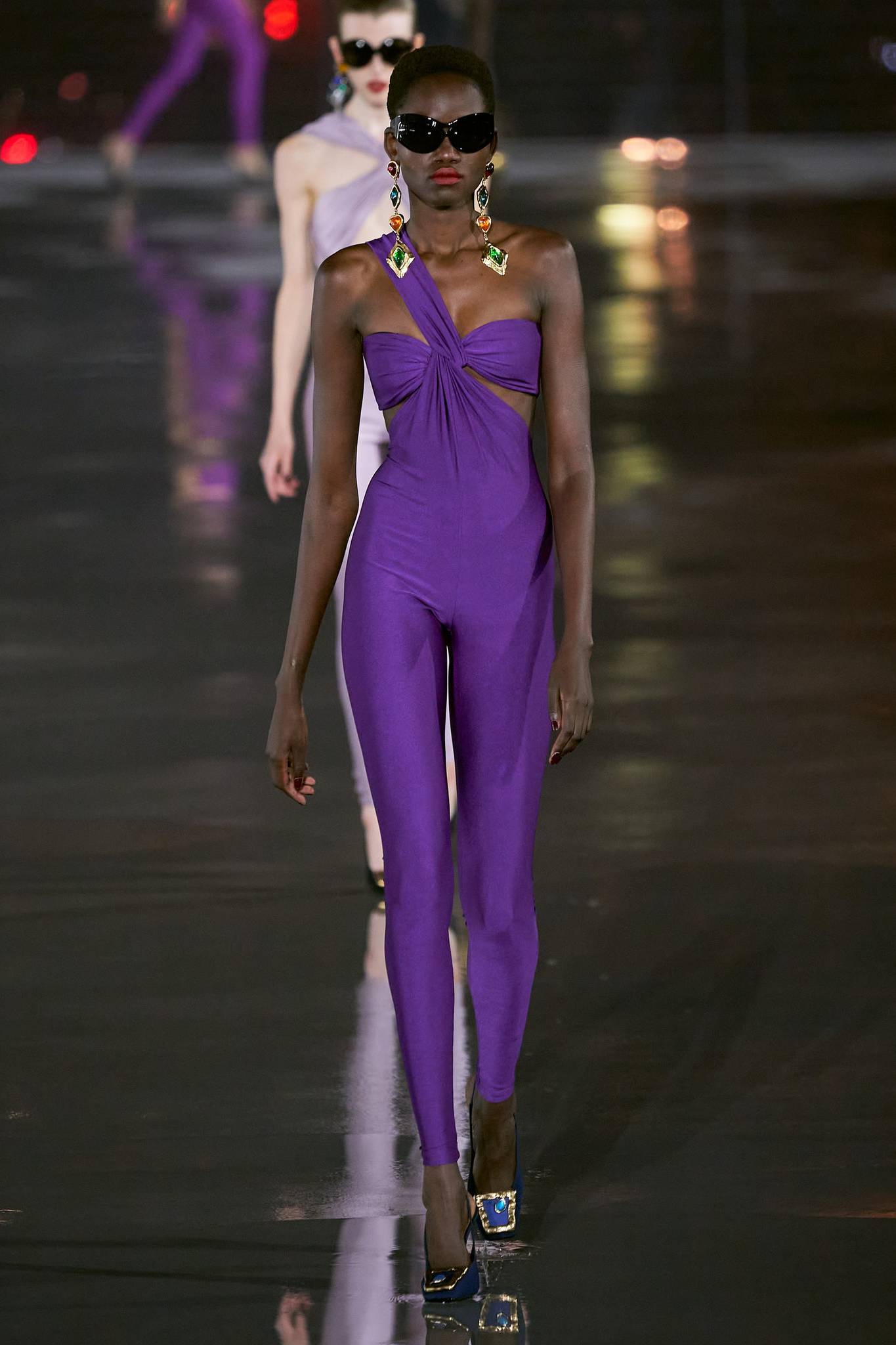 Saint Laurent İle Yazın Favori Tulumları