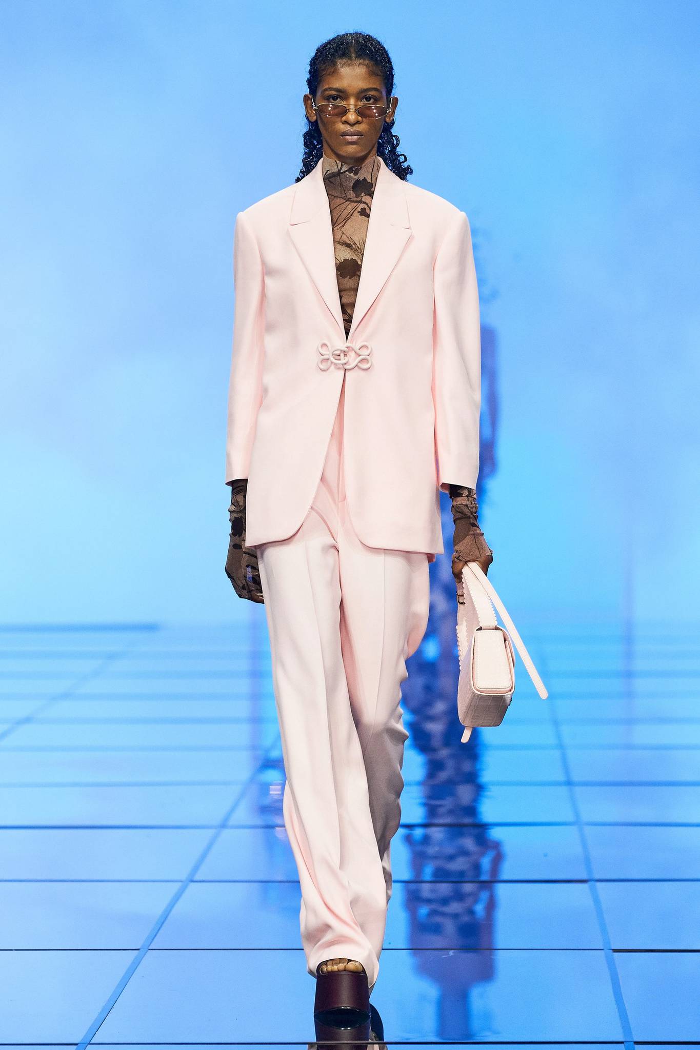 Yaz Resmiyeti: Favori Takım Elbiseler