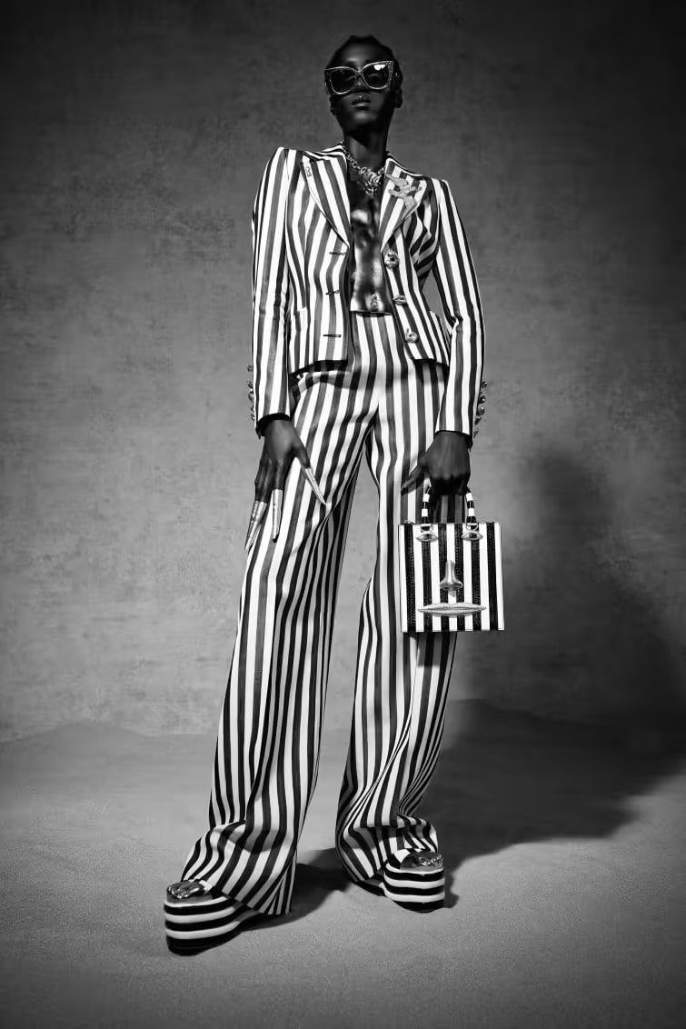 Yaz Resmiyeti: Favori Takım Elbiseler