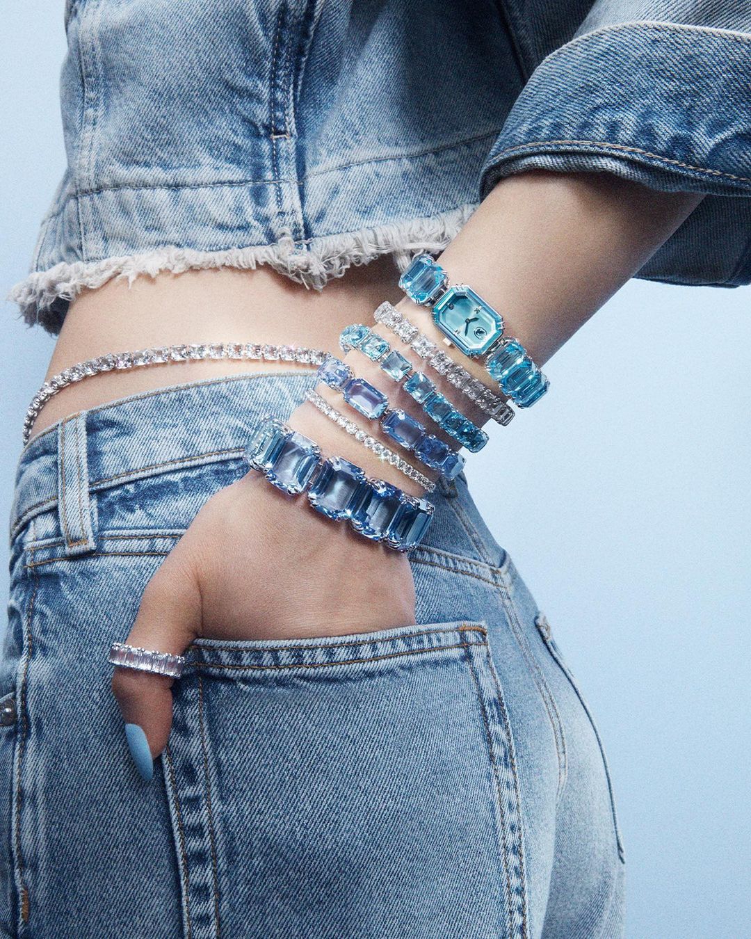 Swarovski Saat Tasarımlarında Renklerin Gücü