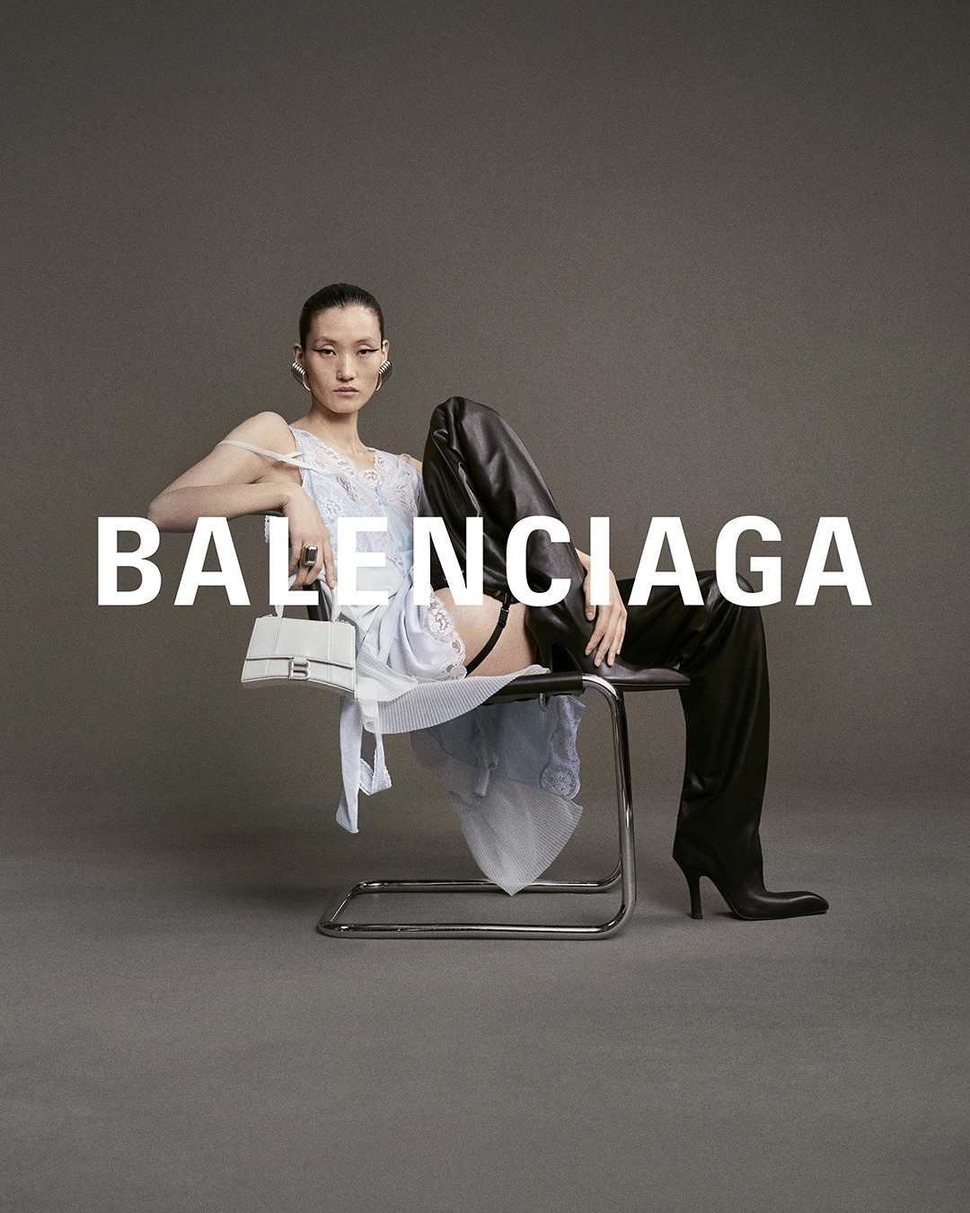 Balenciaga'nın 90'lar Ruhu