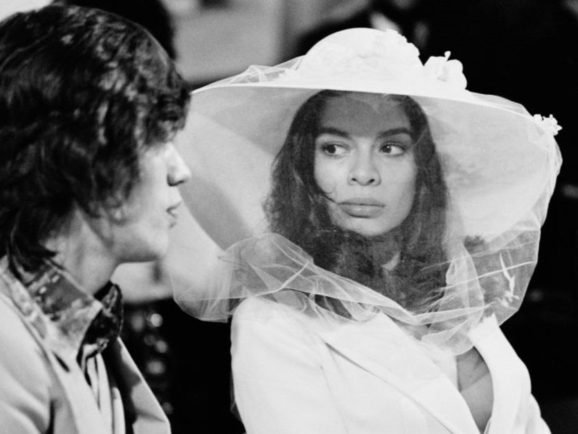 Alternatif Arayan Gelinler İçin En İyi Takım Elbiseler