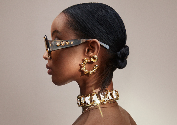 Swarovski Sonbahar/Kış 2022 Koleksiyonunun Göz Alıcı Işıltısını Kutluyor!