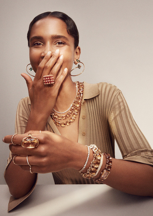 Swarovski Sonbahar/Kış 2022 Koleksiyonunun Göz Alıcı Işıltısını Kutluyor!