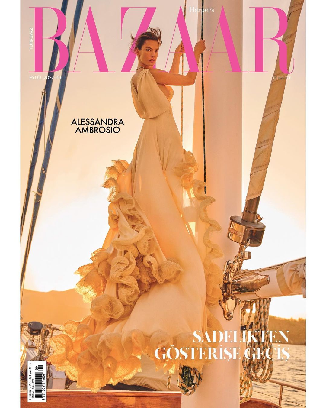 Harper's Bazaar Türkiye Eylül Kapağında Bir Dünya Starı