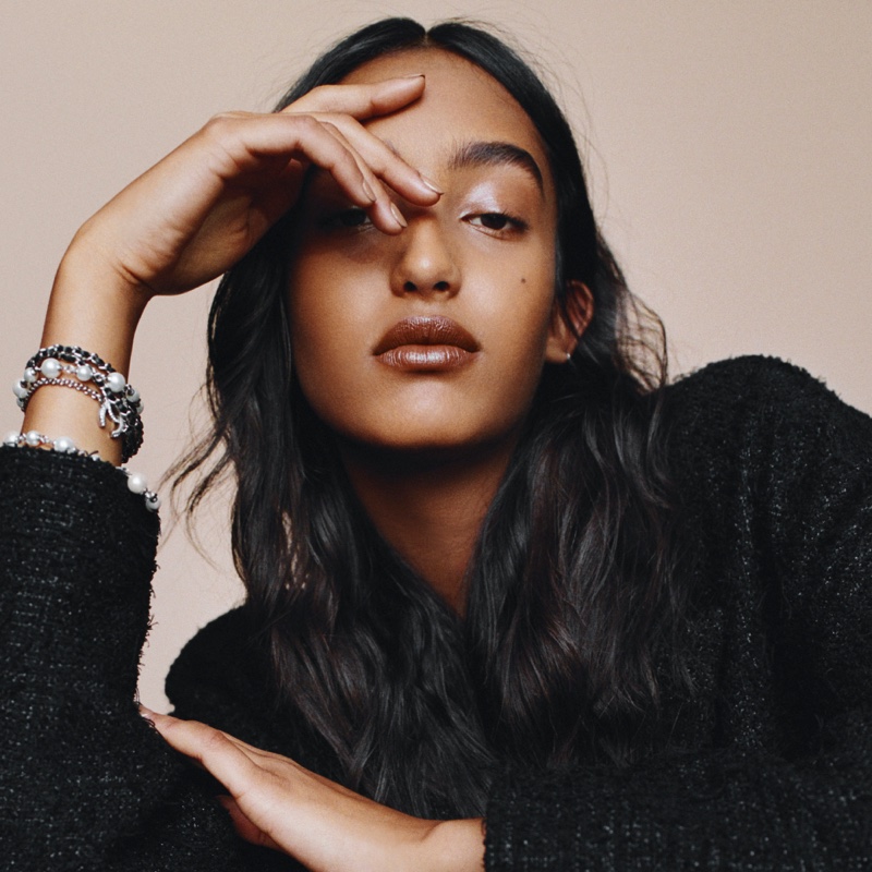 Chanel Kusursuz Güzelliği Tanımlıyor