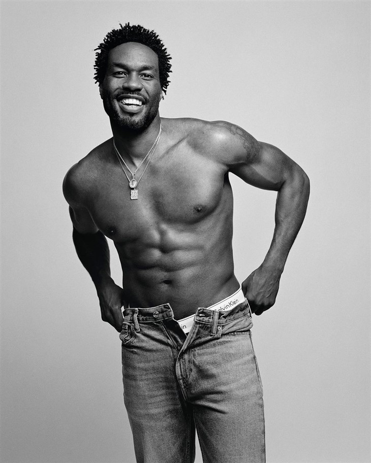 Calvin Klein İle Yıldızlar Geçidi