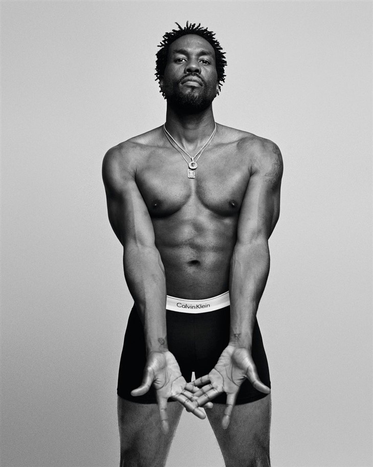 Calvin Klein İle Yıldızlar Geçidi