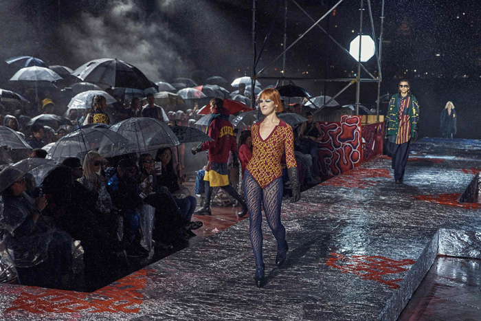 Hilfiger'ın Andy Warhol'dan İlham Aldığı Şov: Tommy Factory