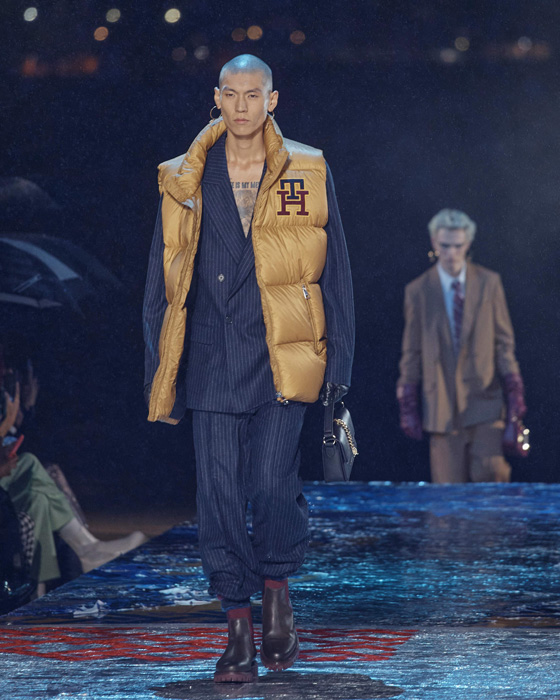 Hilfiger'ın Andy Warhol'dan İlham Aldığı Şov: Tommy Factory