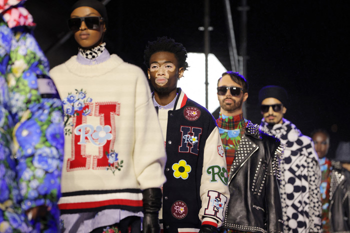 Hilfiger'ın Andy Warhol'dan İlham Aldığı Şov: Tommy Factory