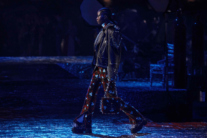 Hilfiger'ın Andy Warhol'dan İlham Aldığı Şov: Tommy Factory