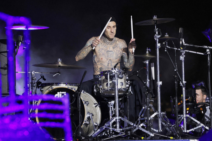 Hilfiger'ın Andy Warhol'dan İlham Aldığı Şov: Tommy Factory