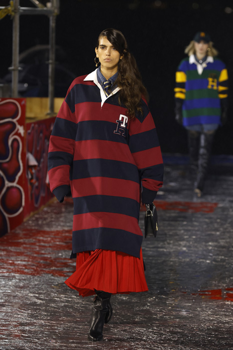 Hilfiger'ın Andy Warhol'dan İlham Aldığı Şov: Tommy Factory