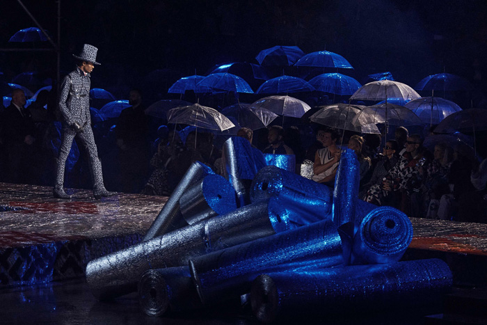 Hilfiger'ın Andy Warhol'dan İlham Aldığı Şov: Tommy Factory