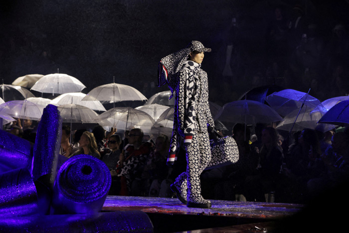 Hilfiger'ın Andy Warhol'dan İlham Aldığı Şov: Tommy Factory