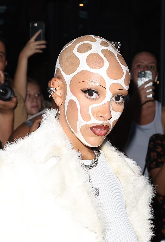 Doja Cat New York Moda Haftası'na Damga Vurdu