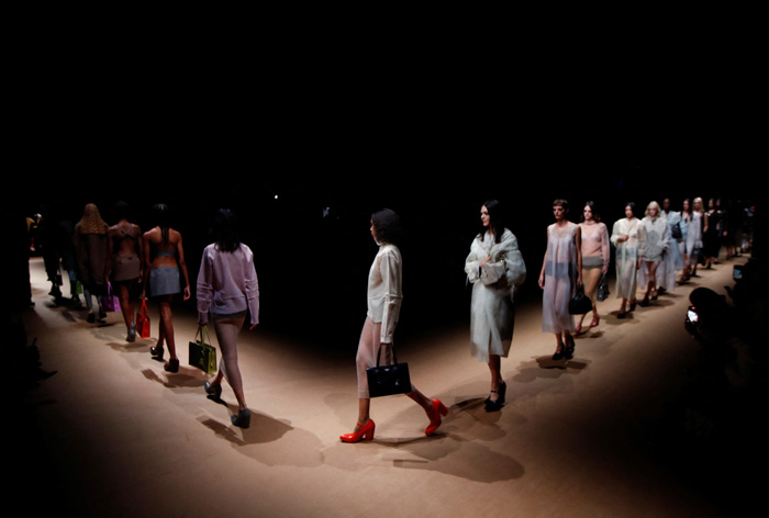 Prada İlkbahar/Yaz 2023