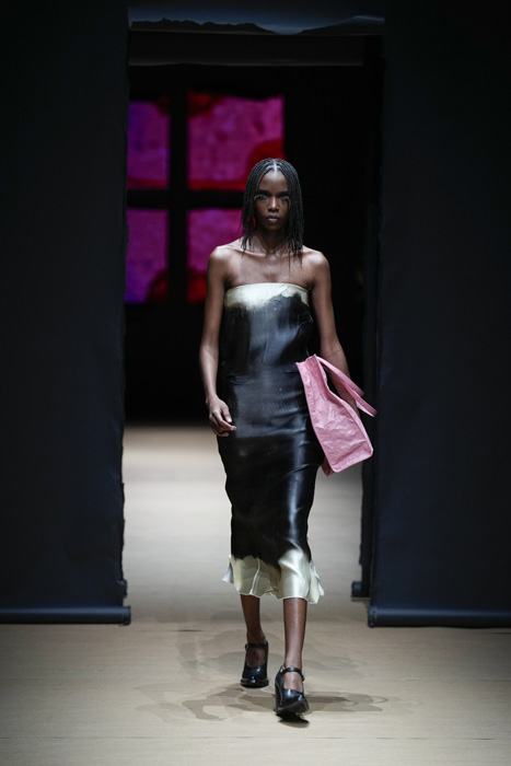 Prada İlkbahar/Yaz 2023