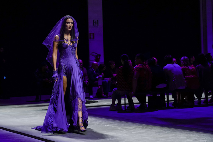 Versace İlkbahar/Yaz 2023