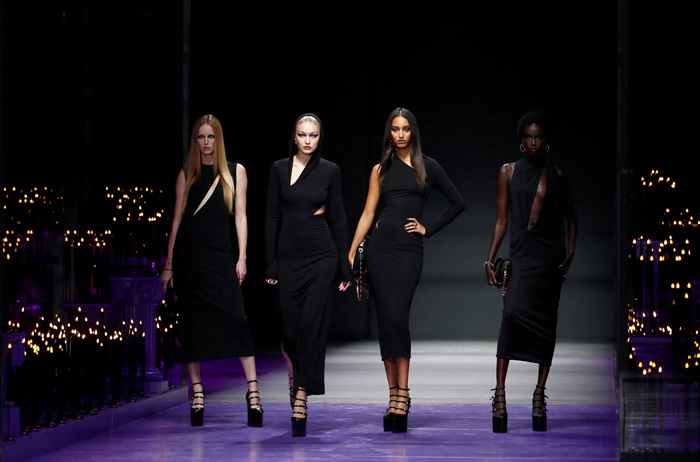 Versace İlkbahar/Yaz 2023