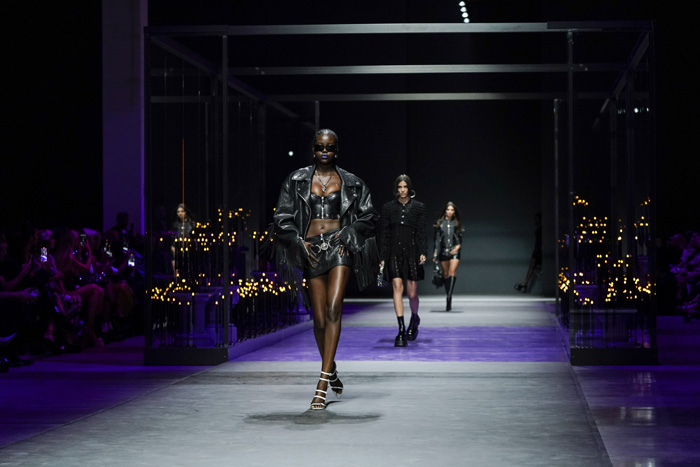 Versace İlkbahar/Yaz 2023