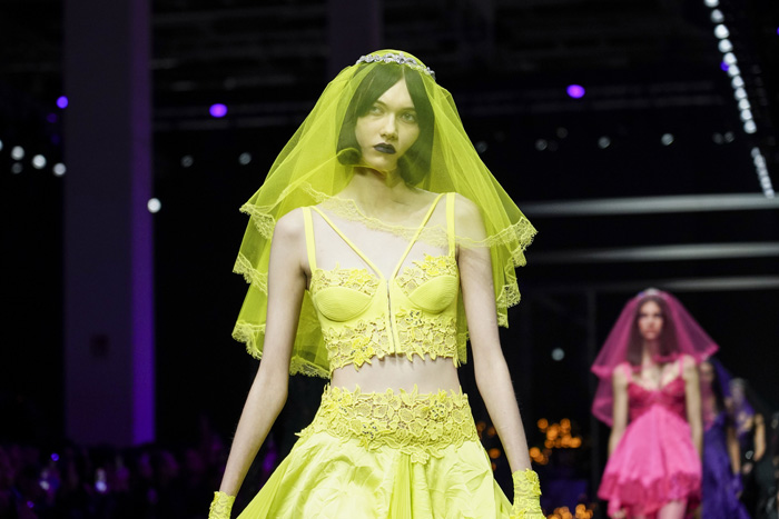 Versace İlkbahar/Yaz 2023