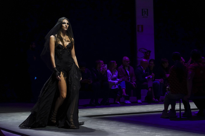 Versace İlkbahar/Yaz 2023