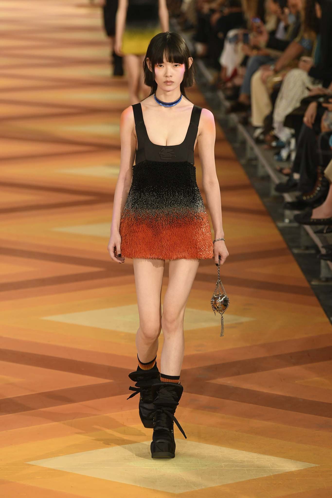 Etro 2023 İlkbahar/Yaz Koleksiyonunu Keşfedin