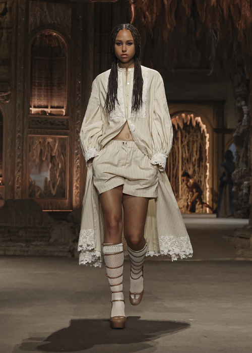 Dior İlkbahar/Yaz 2023: Büyülü Barok